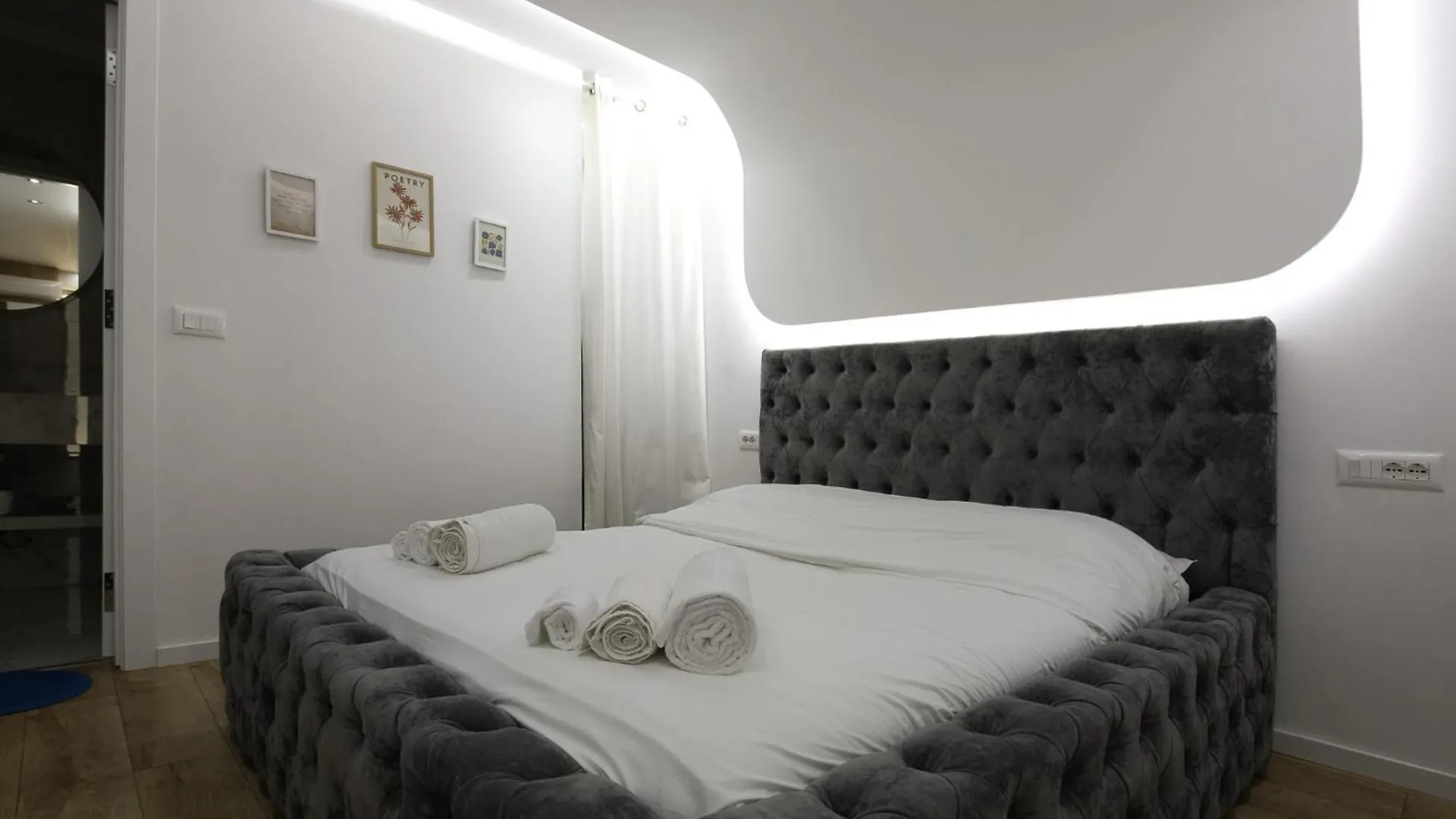 Apartment'S Cosy Tiran 0*,